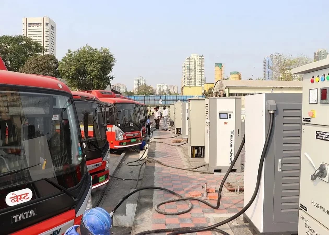 Case Study: Accelerating Electric Bus Adoption with 200 kW Fast Chargers
