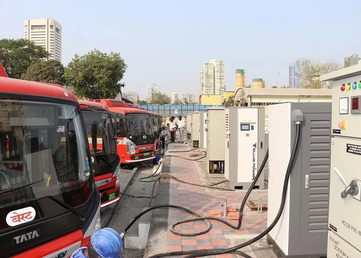Case Study: Accelerating Electric Bus Adoption with 200 kW Fast Chargers